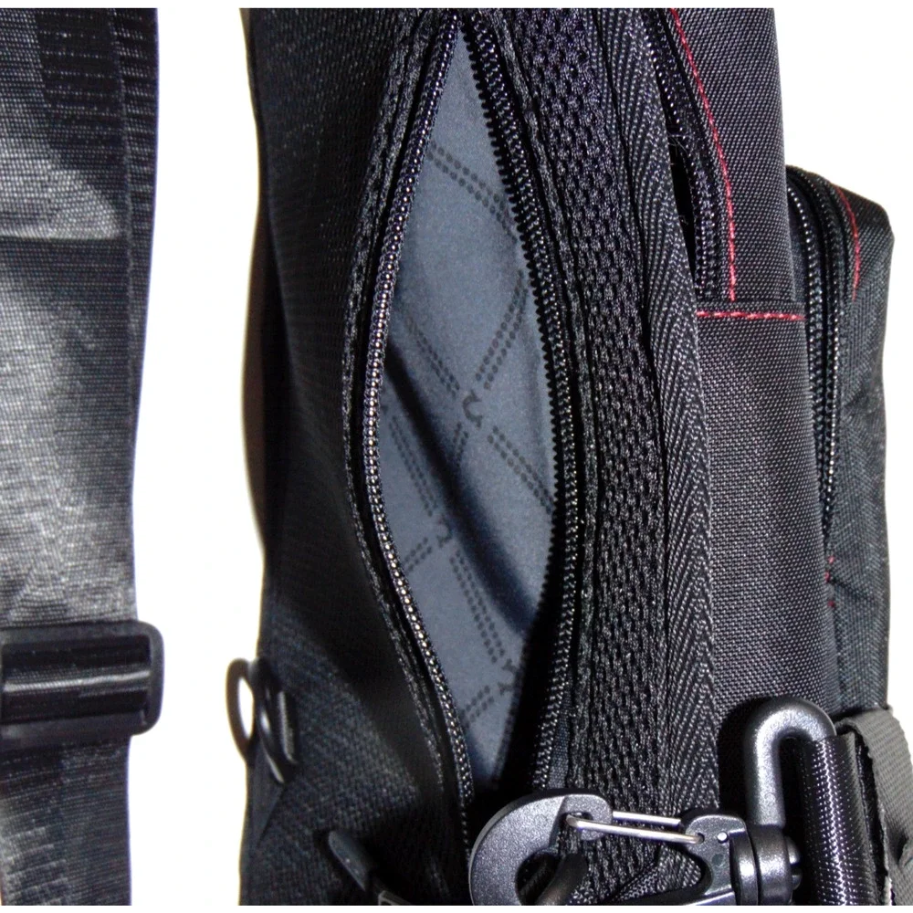 True Religion CORIE Sling Crossbody Bag Black Mesh Red Horseshoe Stitch Mens NWT